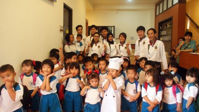KIDS COOKING CLASS