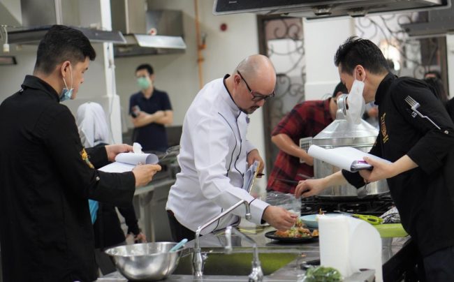 Cooking Competition “Simple but Extraordinary” Cooking Competition