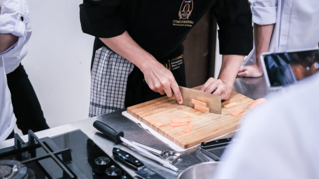 OTTIMMO – Teaching Knife Skill for Beginner – 24112022 Knife skills class by OTTIMMO