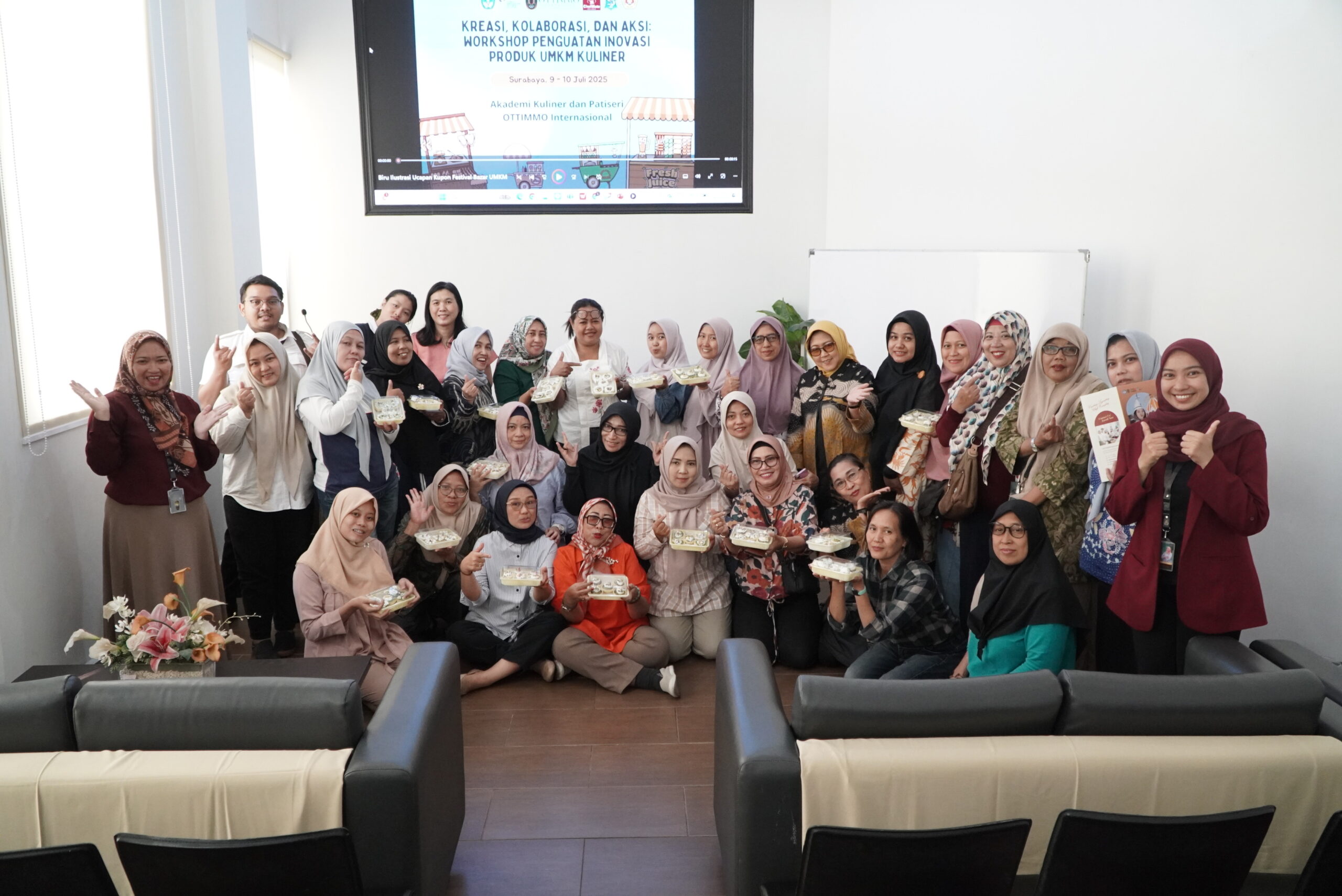 “Kreasi, Kolaborasi, dan Aksi”: Workshop Penguatan Inovasi Produk UMKM Kuliner Surabaya